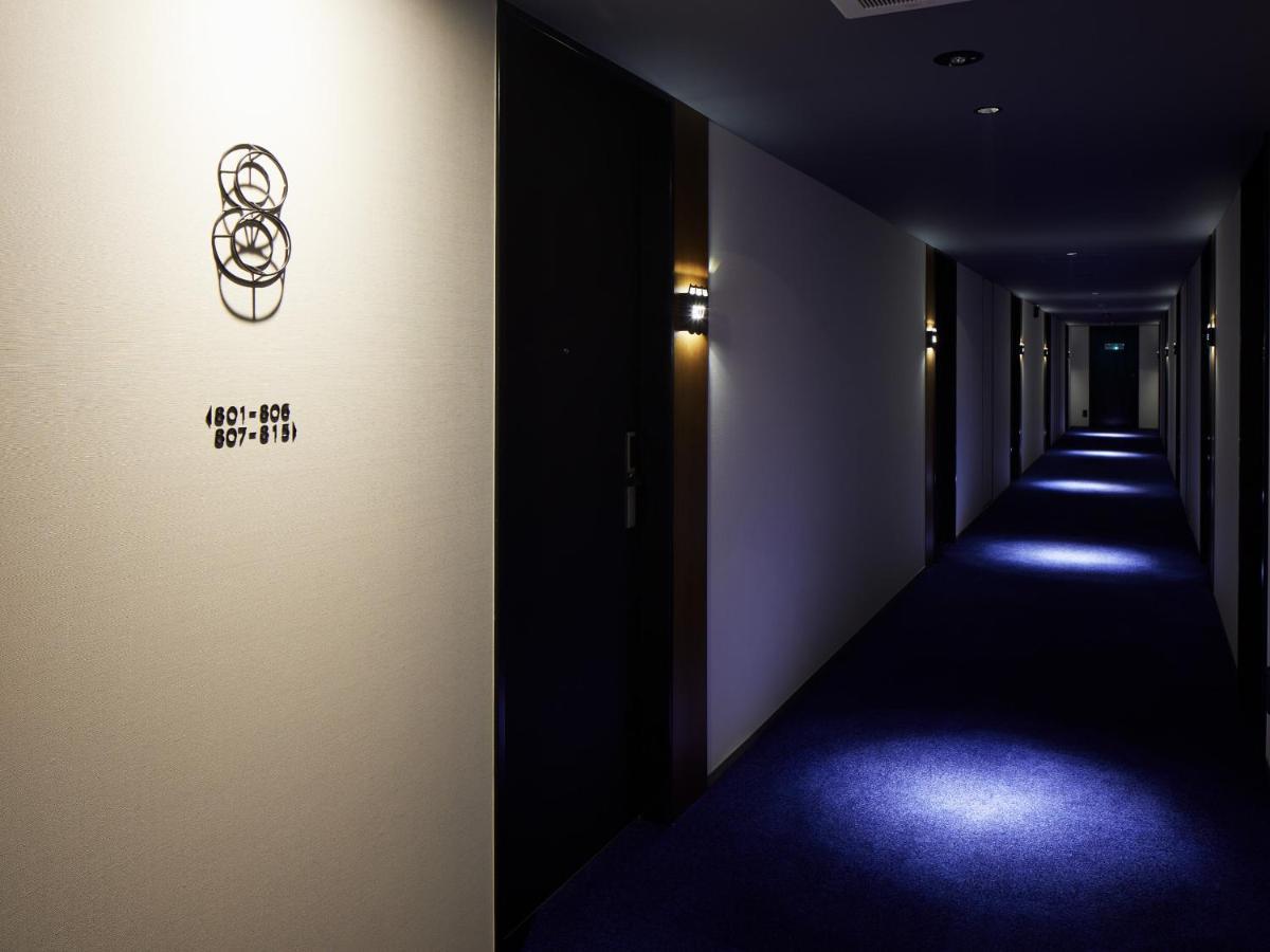 Lamp Light Books Hotel Fukuoka Fukuoka  Bagian luar foto