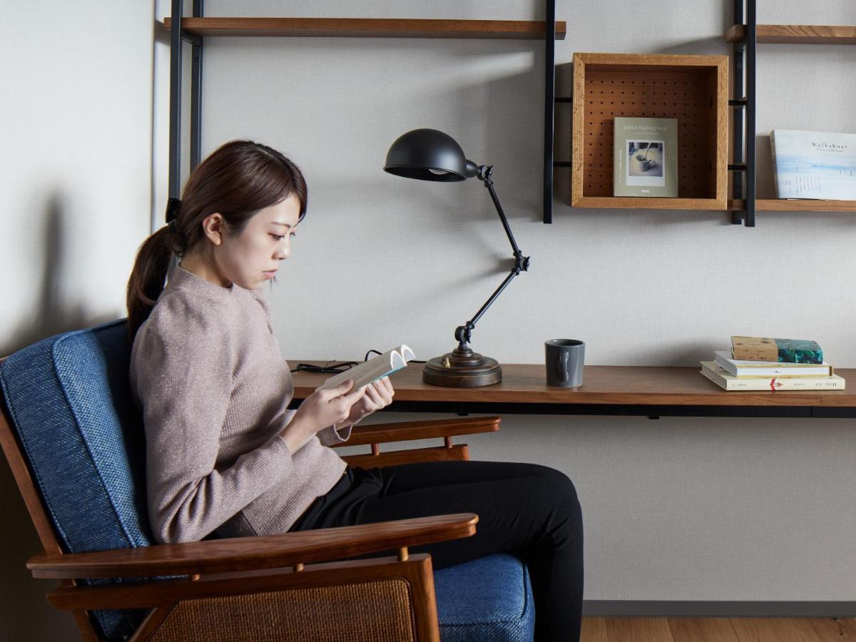 Lamp Light Books Hotel Fukuoka Fukuoka  Bagian luar foto